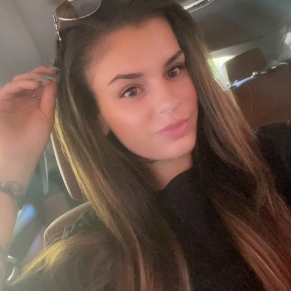 Meet your Posher, Payton - Picture 2 of 4